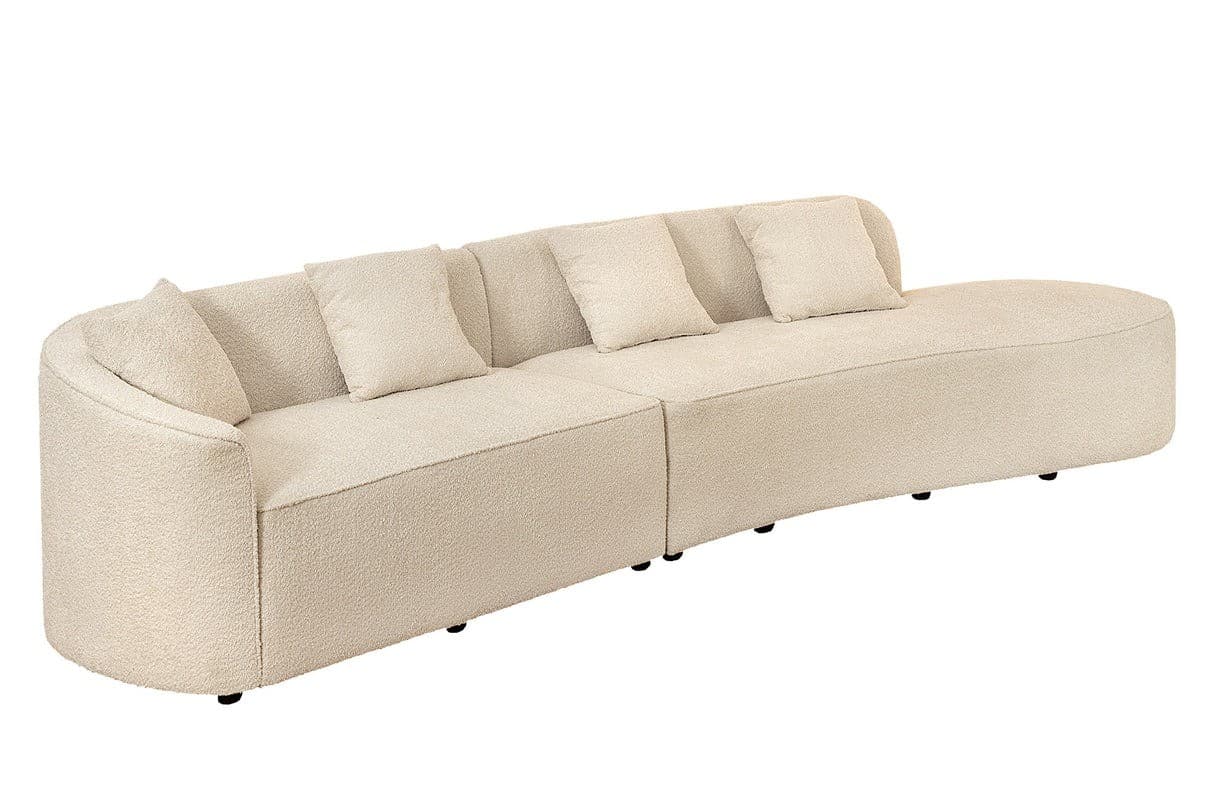 Designová moderní sedačka Jina oválného tvaru s bouclé potahem a čtyřmi polštáři 340 cm