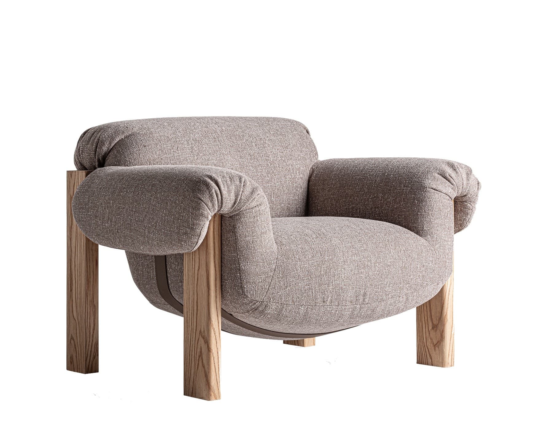 Luxusní moderní čalouněné křeslo Harlow s textilním potahem a masivním rámem 112 cm