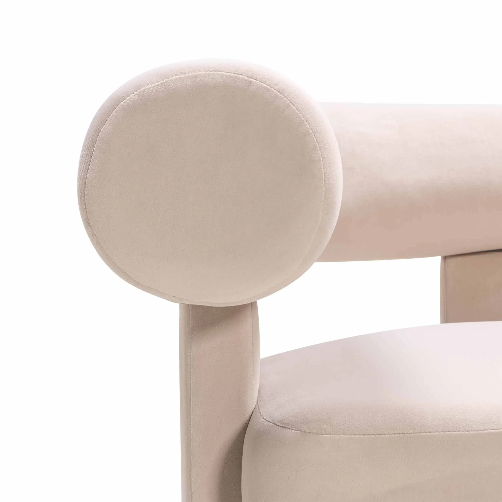 Designové sametové křeslo Hella, Světle béžové 8
