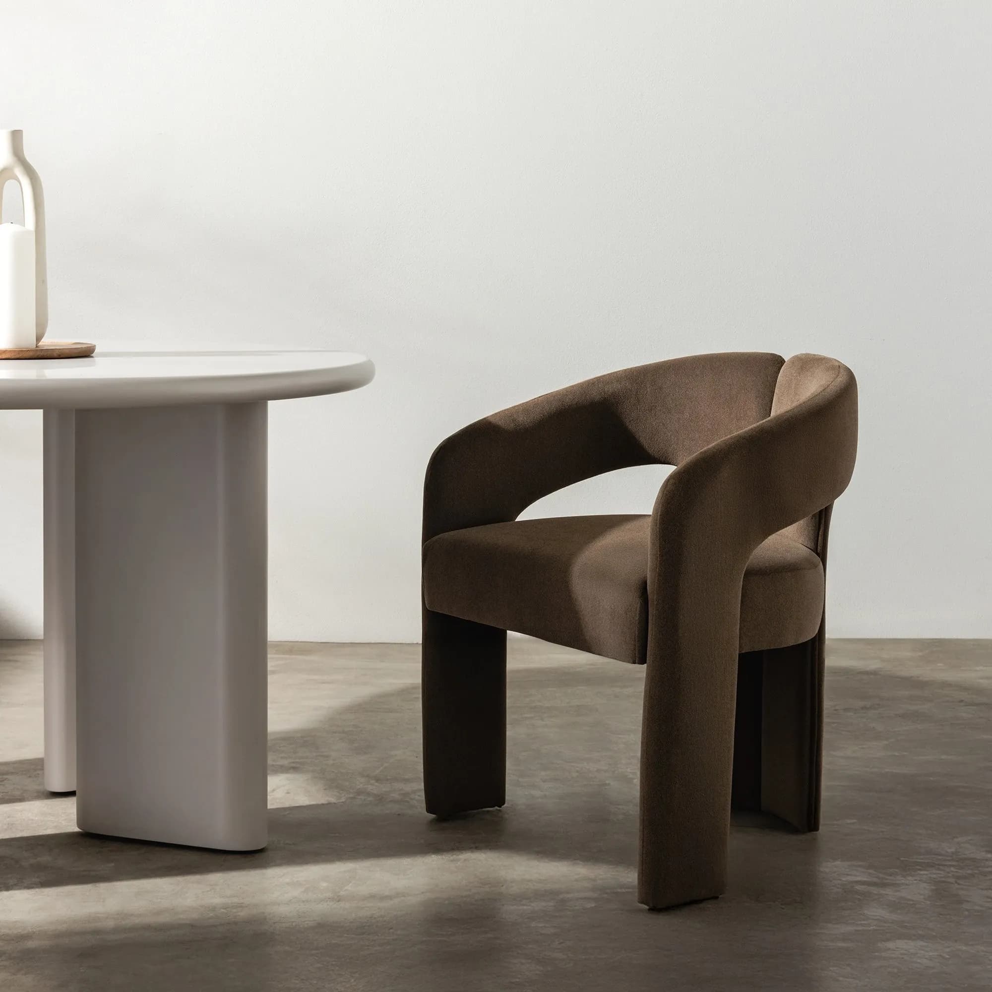 Designové křeslo Castelo moka, š 62 × hl 56 × v 77 cm 2