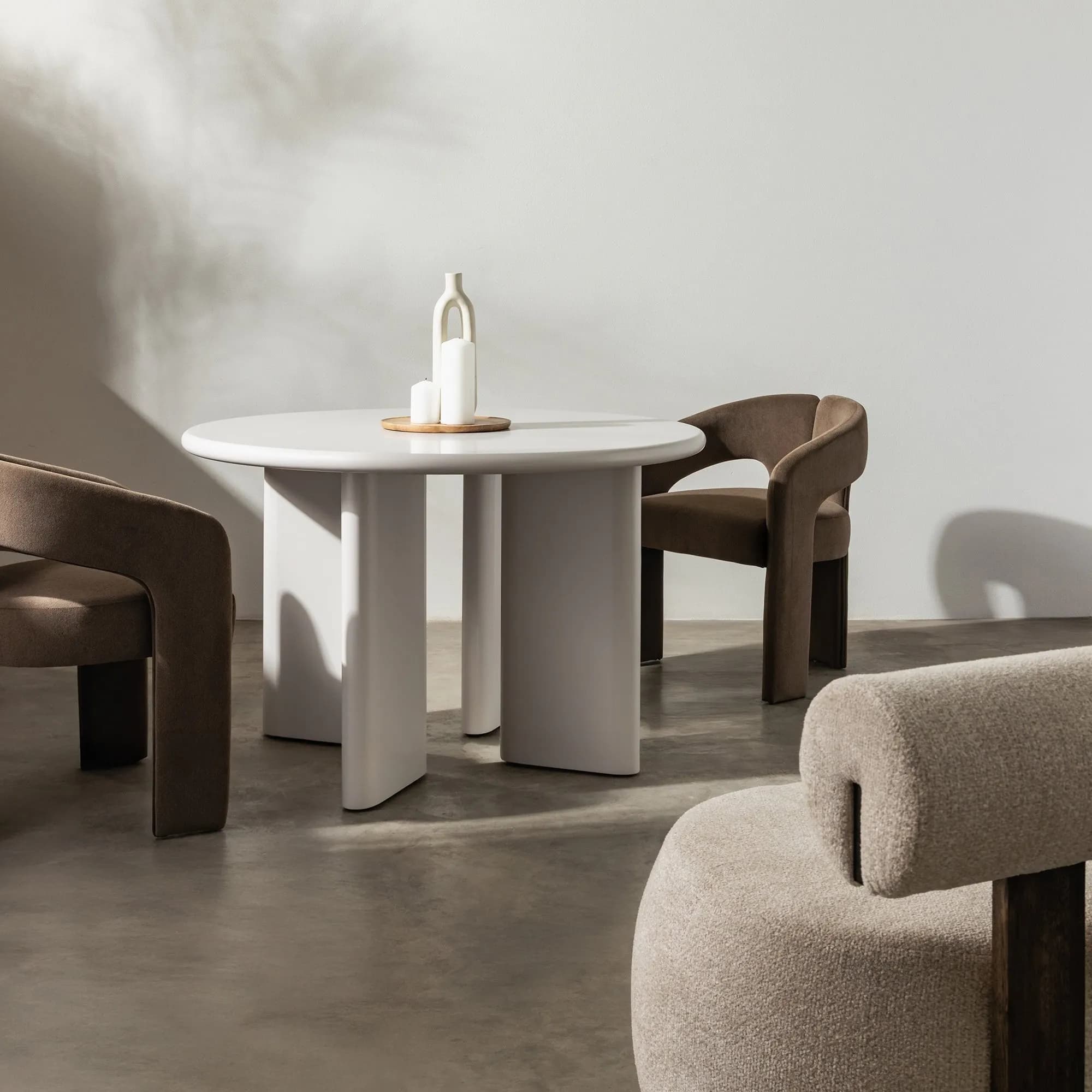 Designové křeslo Castelo moka, š 62 × hl 56 × v 77 cm 3