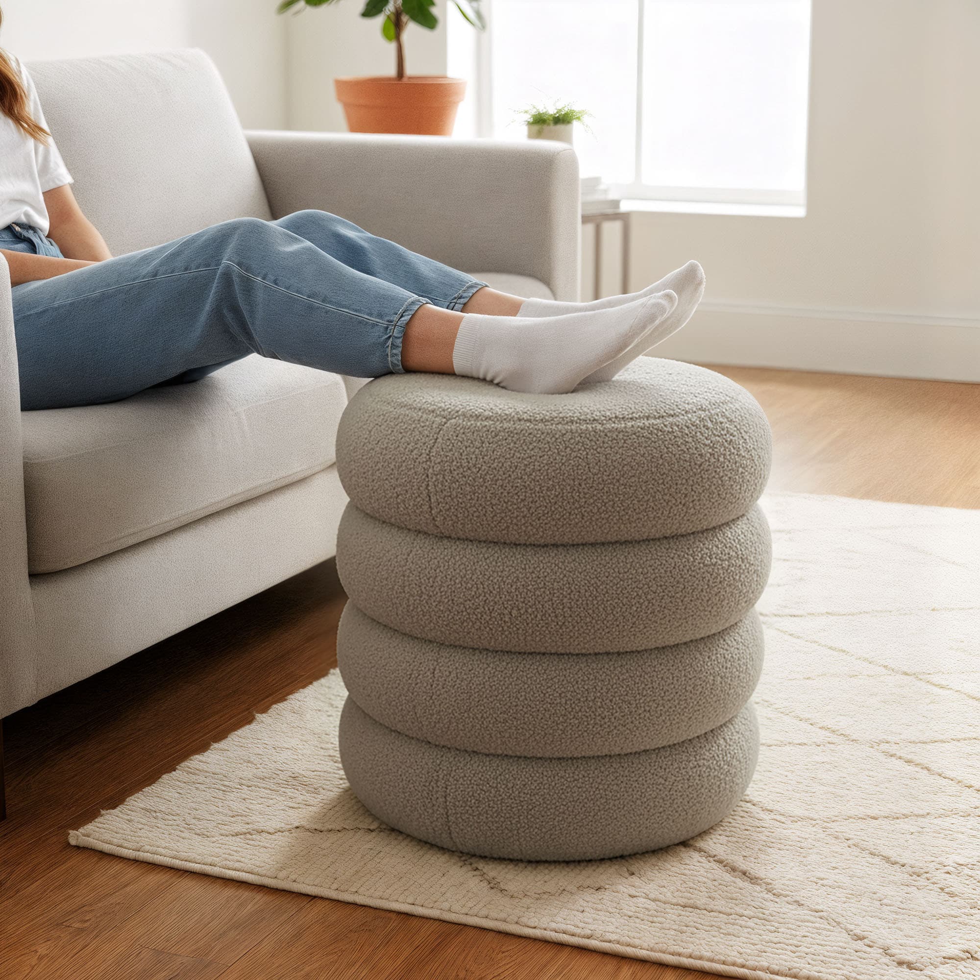 Taburet Snuggo i moka, š 42 × hl 42 × v 44.5 cm 4