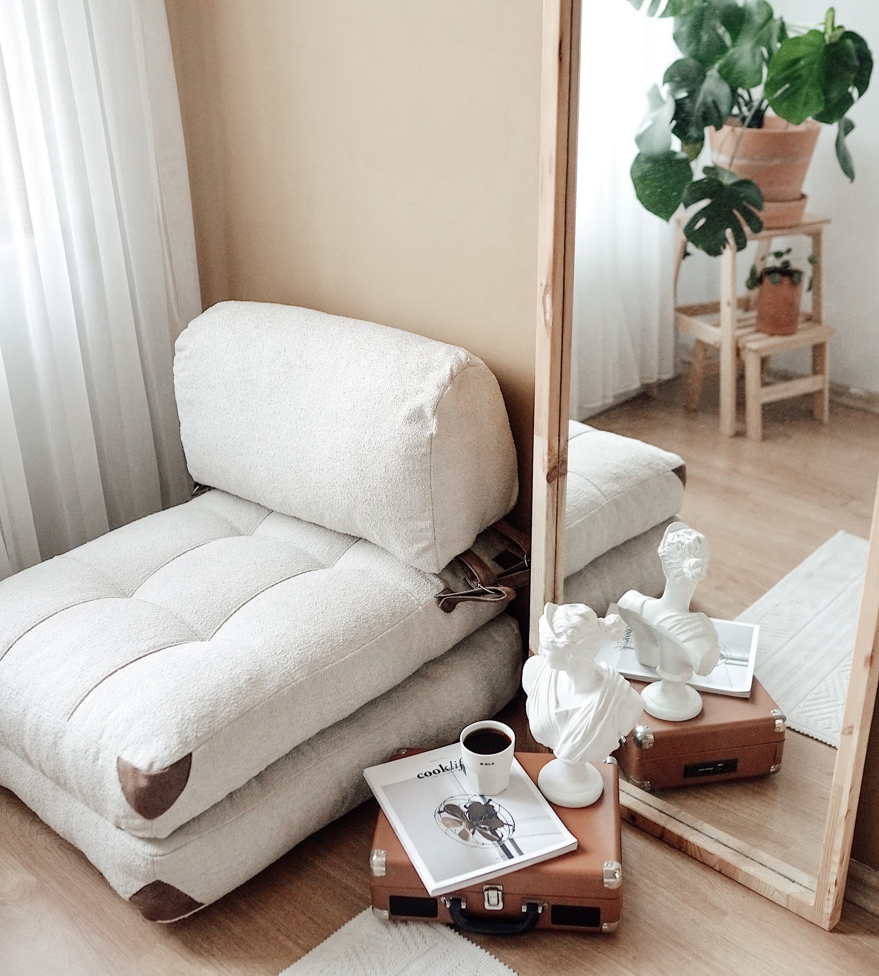 Rozkládací futonové křeslo Kadife Teddy, Šedé 5