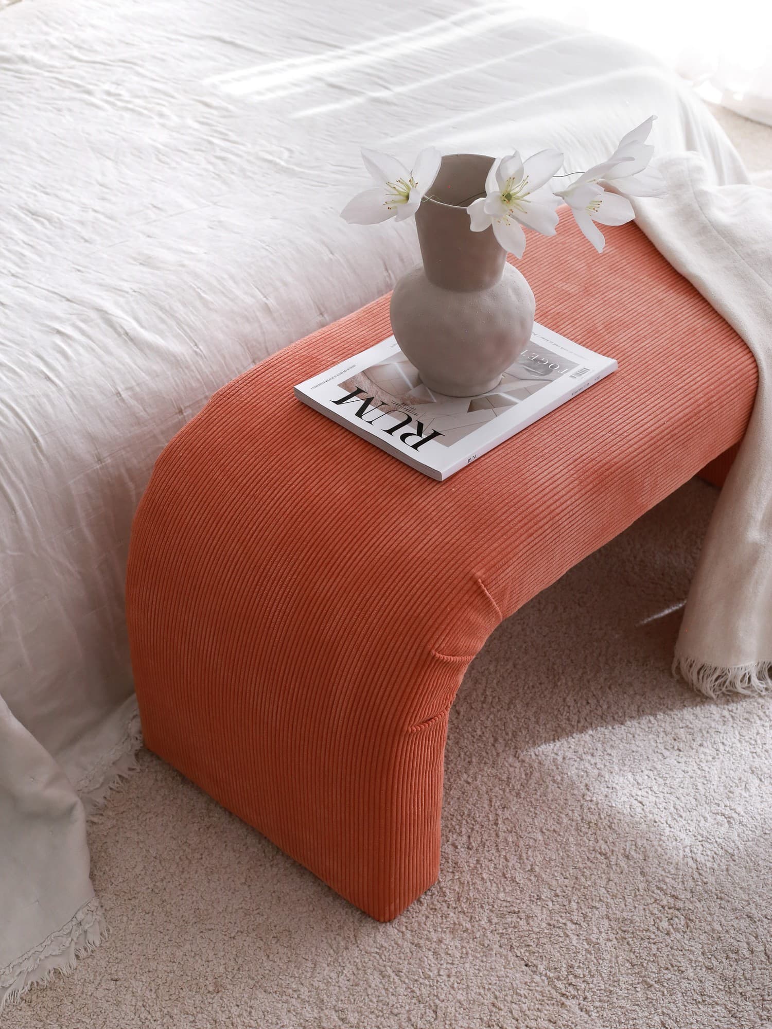 Taburet NU Bench korálový, š 106 × hl 46 × v 45 cm 6