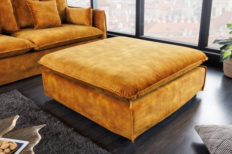 Stylový moderní taburet Heaven se potahem ze sametu čtvercového tvaru 100cm